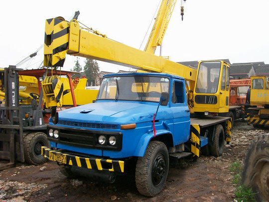 Truck-mounted Cranes